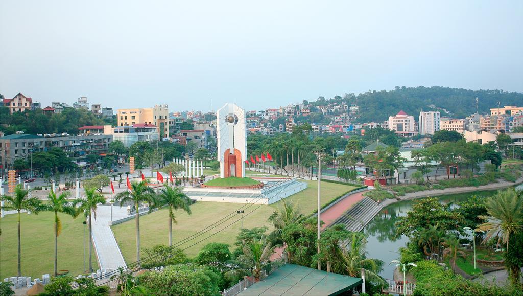 Ha Long Park Hotel Exterior photo