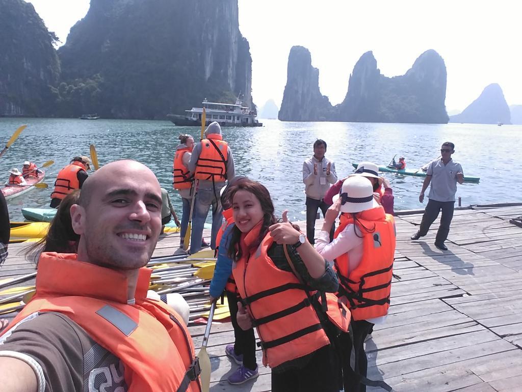 Ha Long Park Hotel Exterior photo